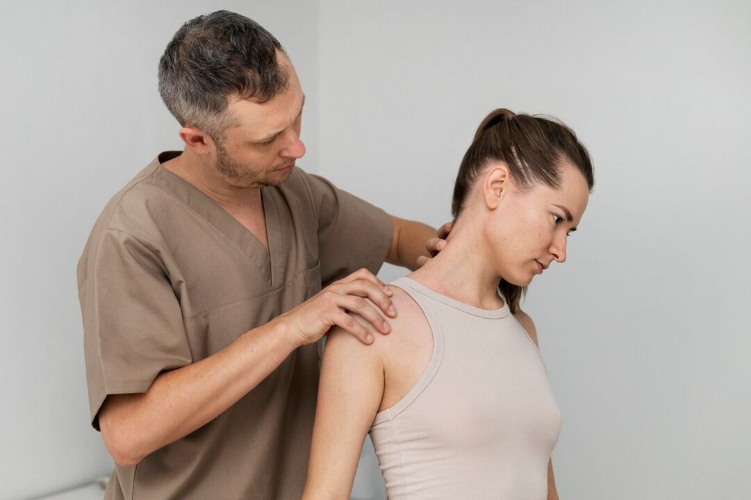 Treatment of neck pain by a specialist