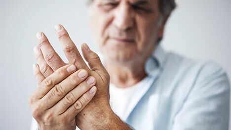Storage stock and pain in the osteoarthritis of the hands