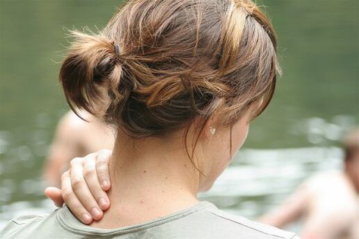 Neck pain with cervical osteochondrosis